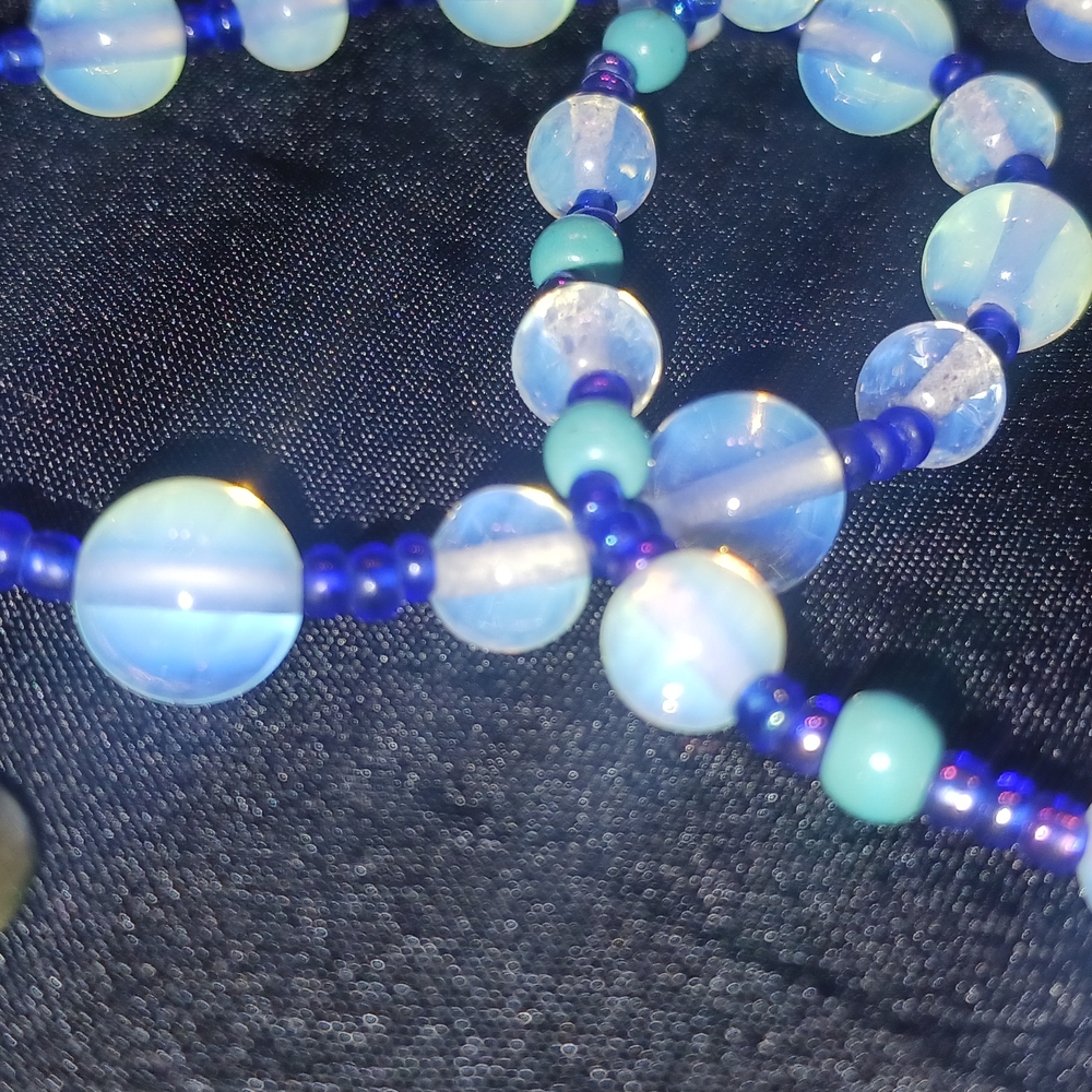 Blue Opalescent Beaded Bracelet set with Iridescent Glow Music Charm